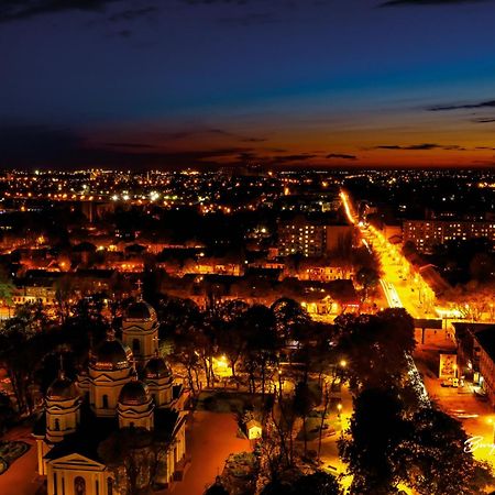 Vip Apartment In Odessa Luaran gambar